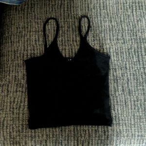 Black crop tank tops